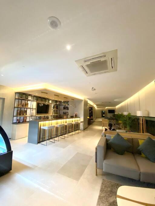 Condotel Aeon Towers Davao 20Mbps Wifi Dış mekan fotoğraf