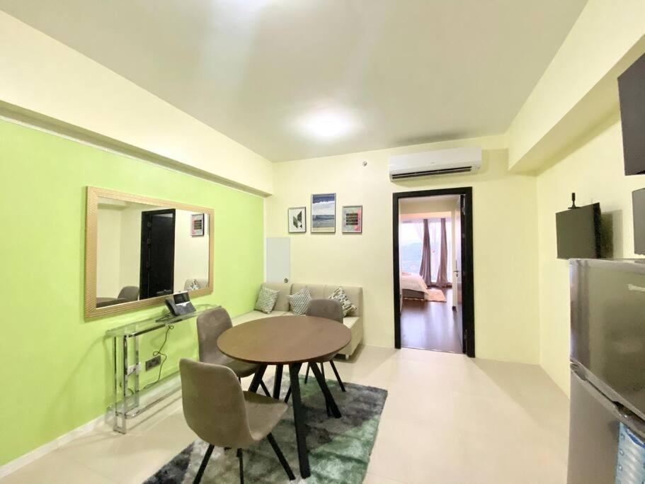 Condotel Aeon Towers Davao 20Mbps Wifi Dış mekan fotoğraf